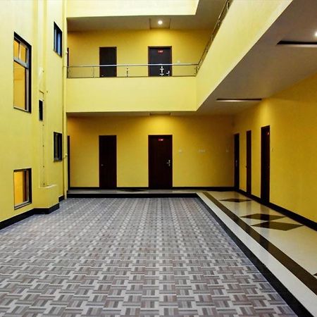 Hotel Varenya Inn Yavatmal Екстер'єр фото
